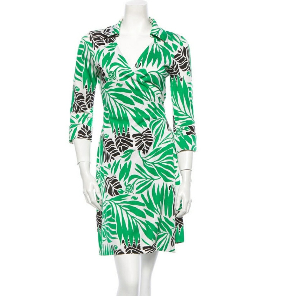 DVF 100% SILK WRAP DRESS